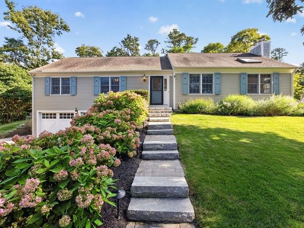 23 Taylors Pond Rd, Chatham, MA 02633
