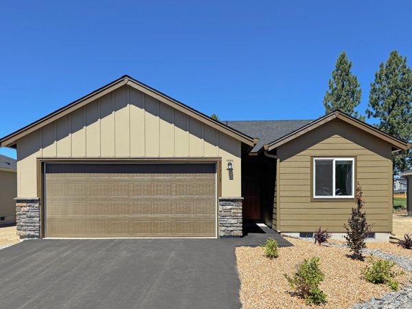 51773 Jubilee Pine Dr, La Pine, OR 97739