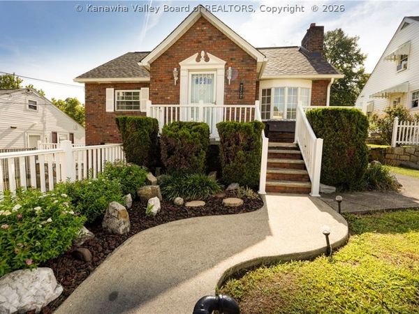 224 Dutch Road, Charleston, WV 25302