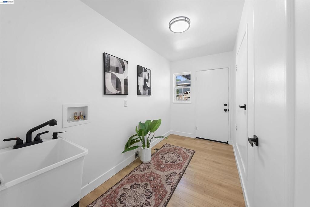 80 Clement Ave, Bay Point, CA 94565 Main Photo