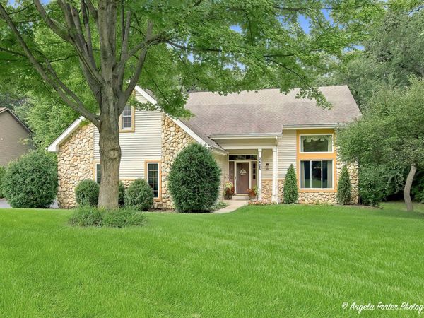 3425 Burr Oak Lane , Island Lake, IL 60042