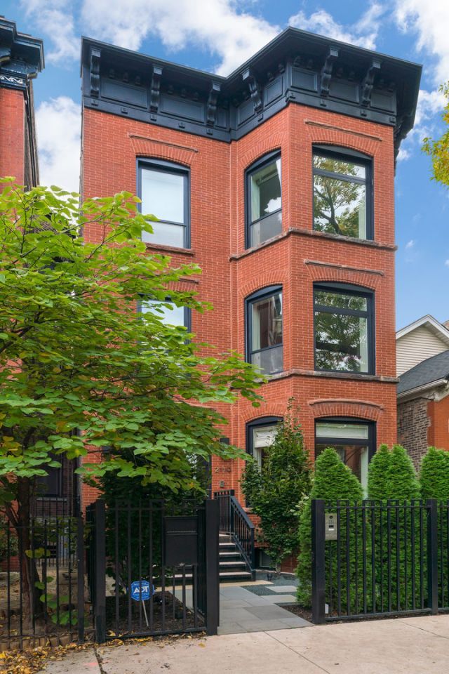 2119 N Kenmore Avenue, Chicago, IL 60614 Main Photo