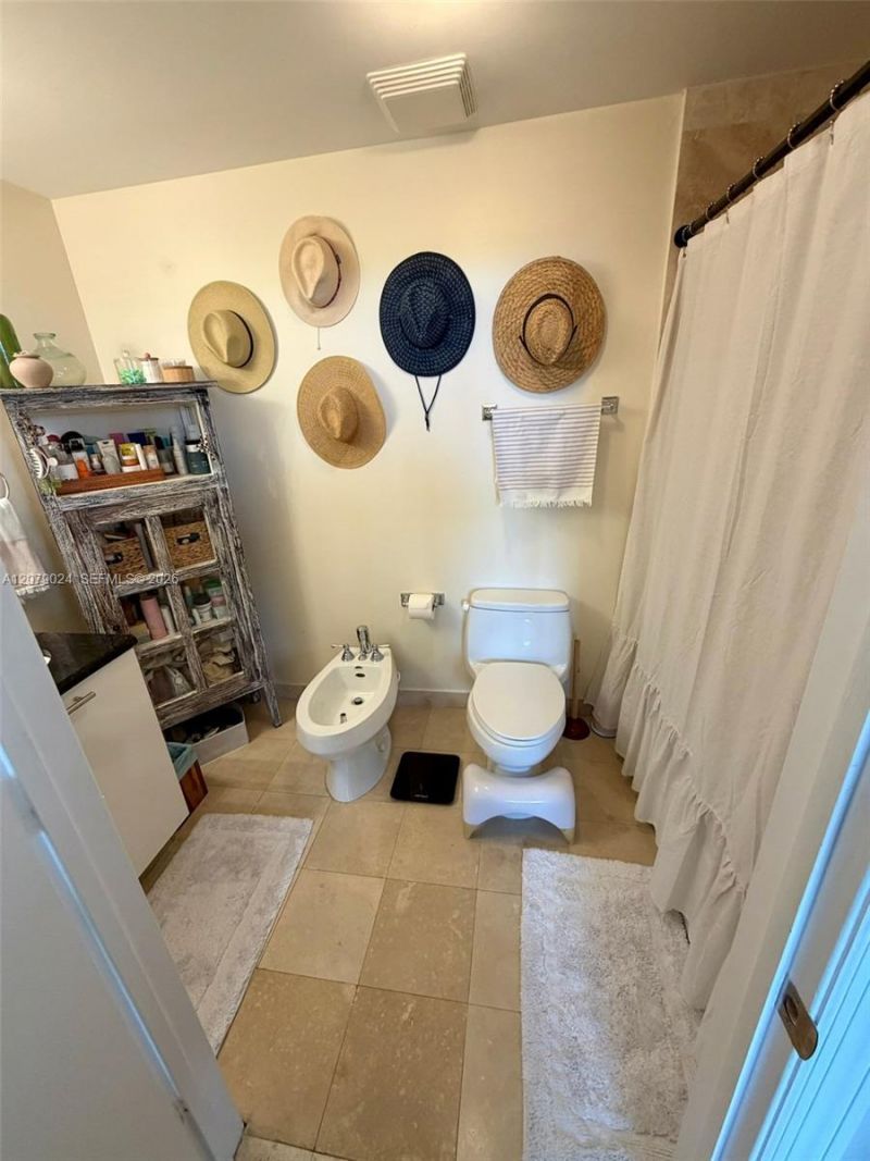 3339 Virginia St , Unit 320, Miami, FL 33133 Photo