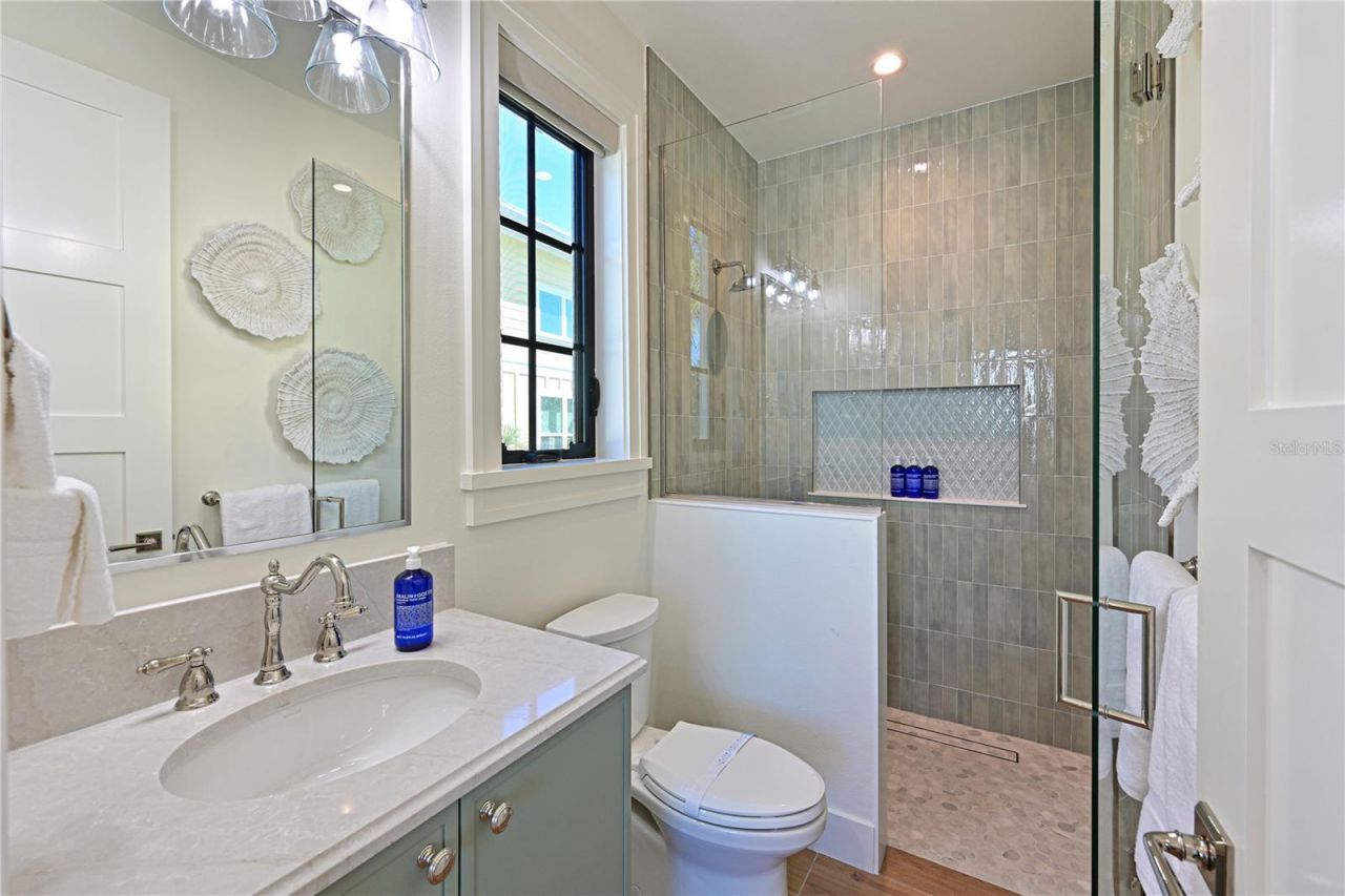 113 Palmetto Avenue, Anna Maria, FL 34216 Photo