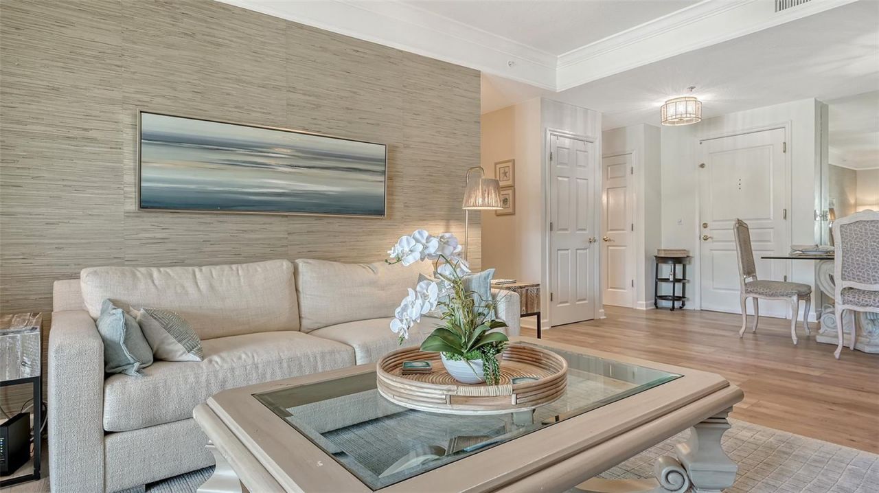 750 N Tamiami Trail , Unit 304, Sarasota, FL 34236 Photo
