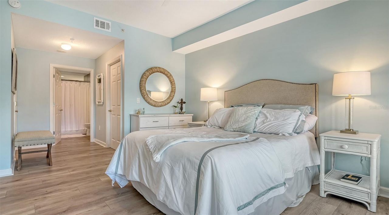 750 N Tamiami Trail , Unit 304, Sarasota, FL 34236 Photo