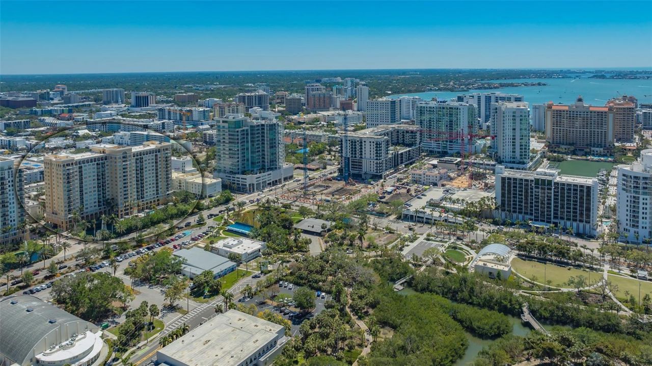 750 N Tamiami Trail , Unit 304, Sarasota, FL 34236 Photo