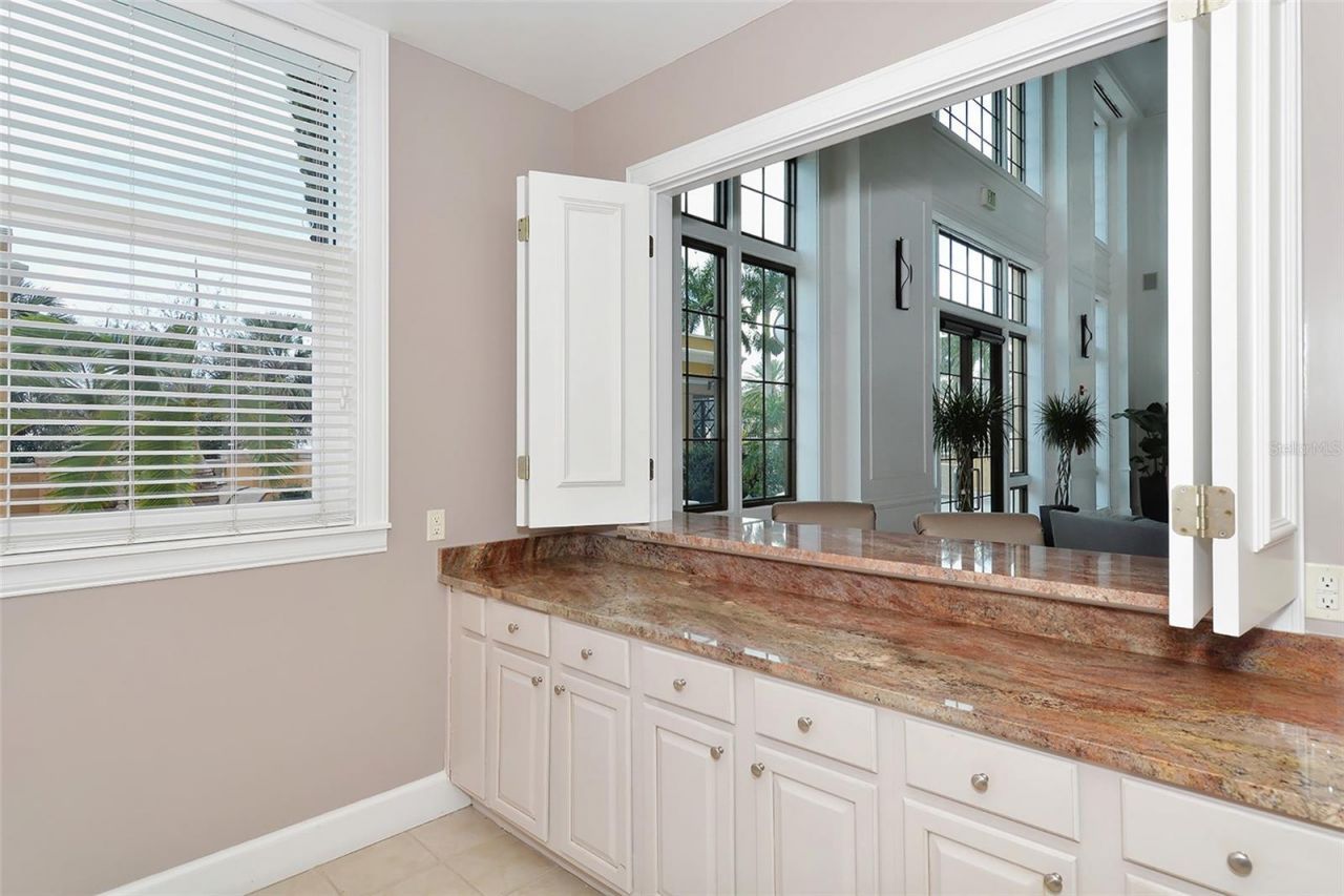 750 N Tamiami Trail , Unit 304, Sarasota, FL 34236 Photo