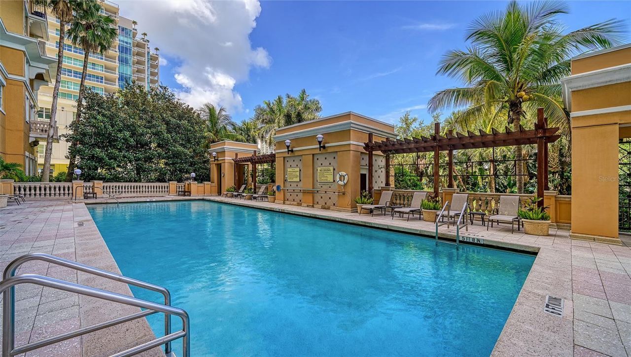750 N Tamiami Trail , Unit 304, Sarasota, FL 34236 Photo
