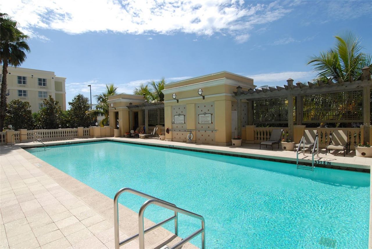 750 N Tamiami Trail , Unit 304, Sarasota, FL 34236 Photo