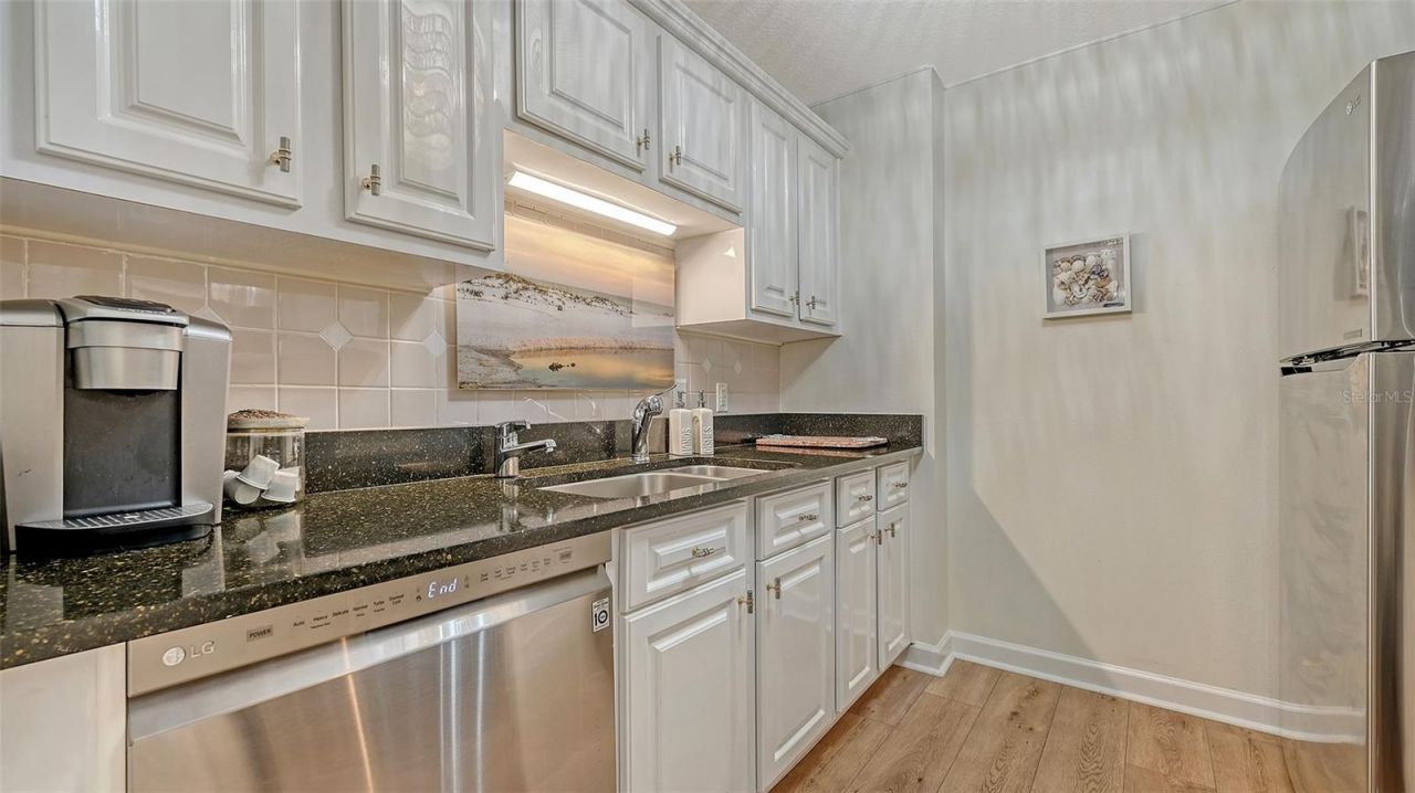 750 N Tamiami Trail , Unit 304, Sarasota, FL 34236 Photo