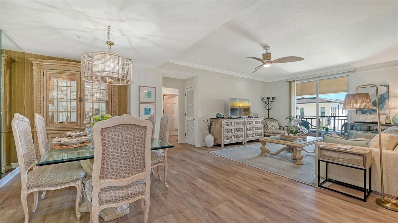 750 N Tamiami Trail , Unit 304, Sarasota, FL 34236 Photo
