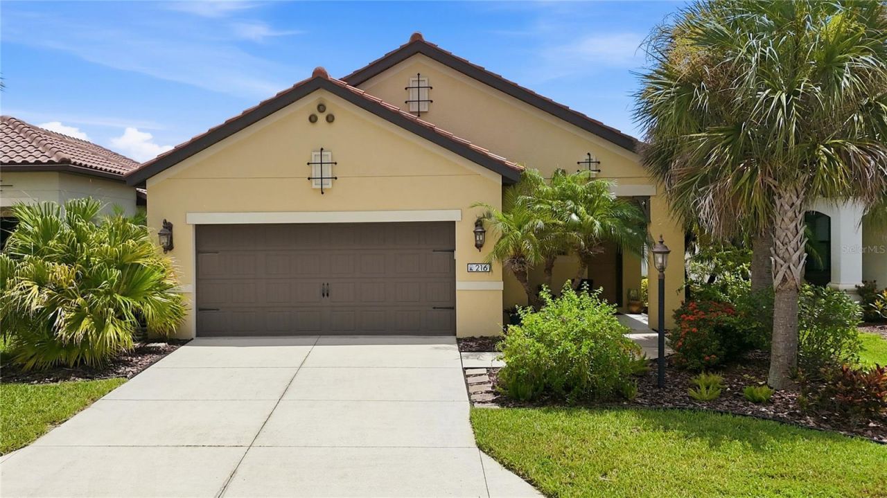 216 Alfero Way, Nokomis, FL 34275 Main Photo