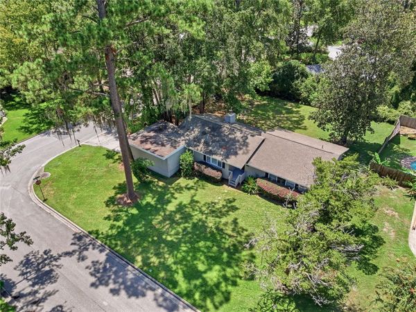 9520 NW 6TH PLACE, GAINESVILLE, FL 32607