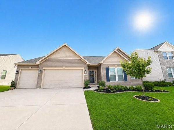 113 Gronefeld Court , St Charles, MO 63303