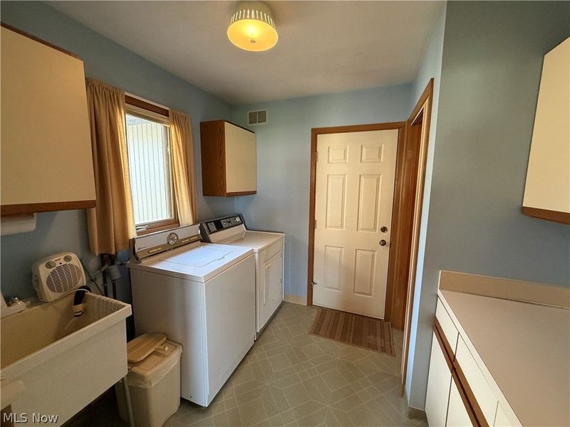 12272 Woodside Court, Unit F18, Strongsville, OH 44136 Photo 13