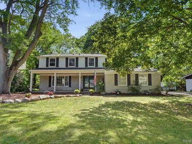 30954 Oak Valley Drive, Farmington Hills, Mi 48331
