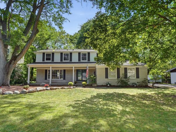30954 Oak Valley Drive, Farmington Hills, Mi 48331