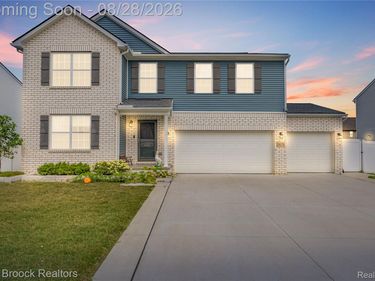 58176 Thomas Drive, New Haven Village, Mi 48048