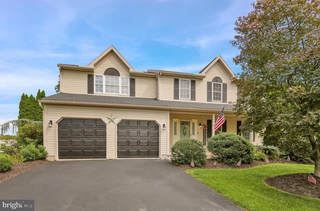 705 Meadowcrest Lane, Douglassville, PA 19518 Main Photo