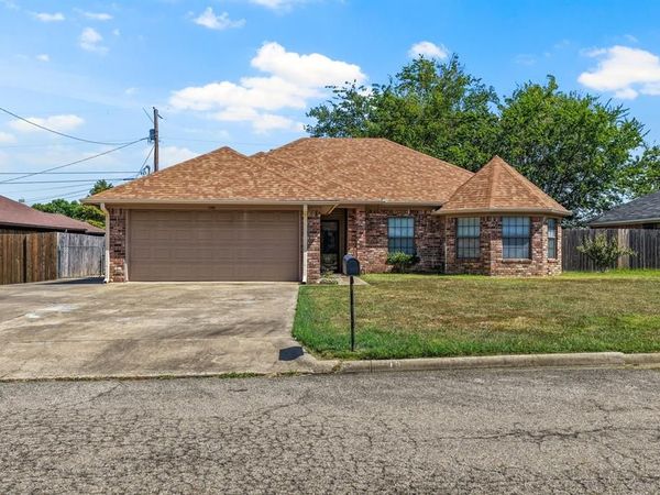 1100 Markeda, Sulphur Springs, TX 75482