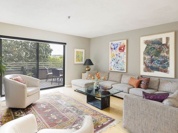199 Coolidge Avenue, Unit 307, Watertown, MA 02472