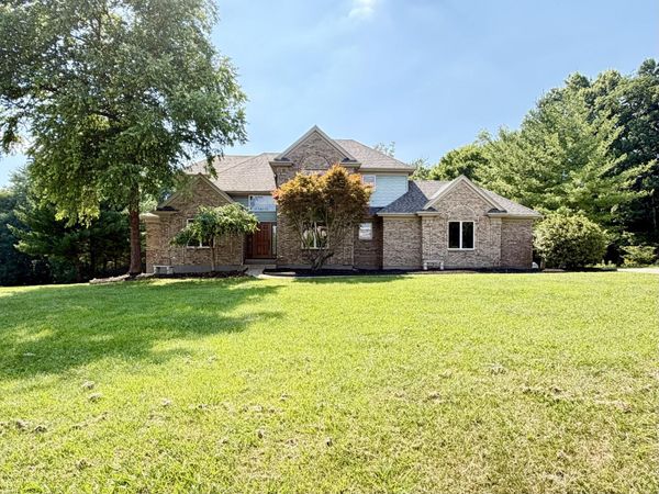 5569 Regal Ridge Drive, Burlington, KY 41005