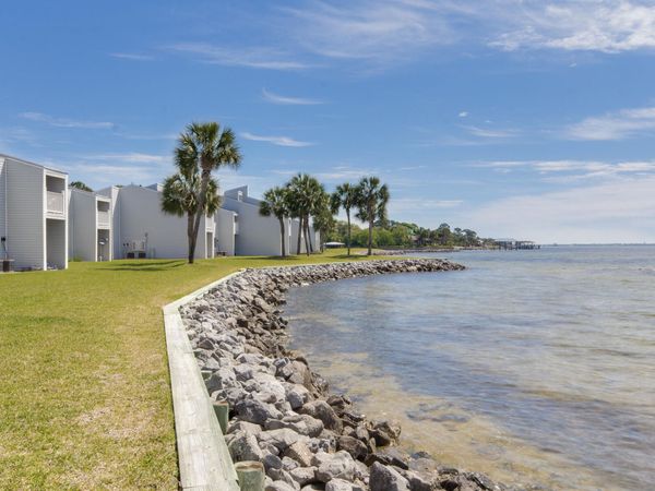 101 Old Ferry Road, Unit 10A, Shalimar, FL 32579