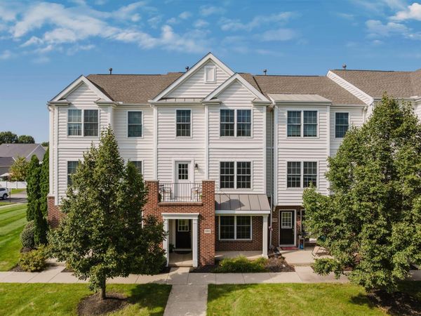5992 Woodshire Drive , Unit 102, Westerville, OH 43081