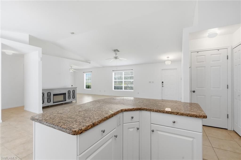 1718 NE 3rd Ave , Cape Coral, FL 33909 Photo