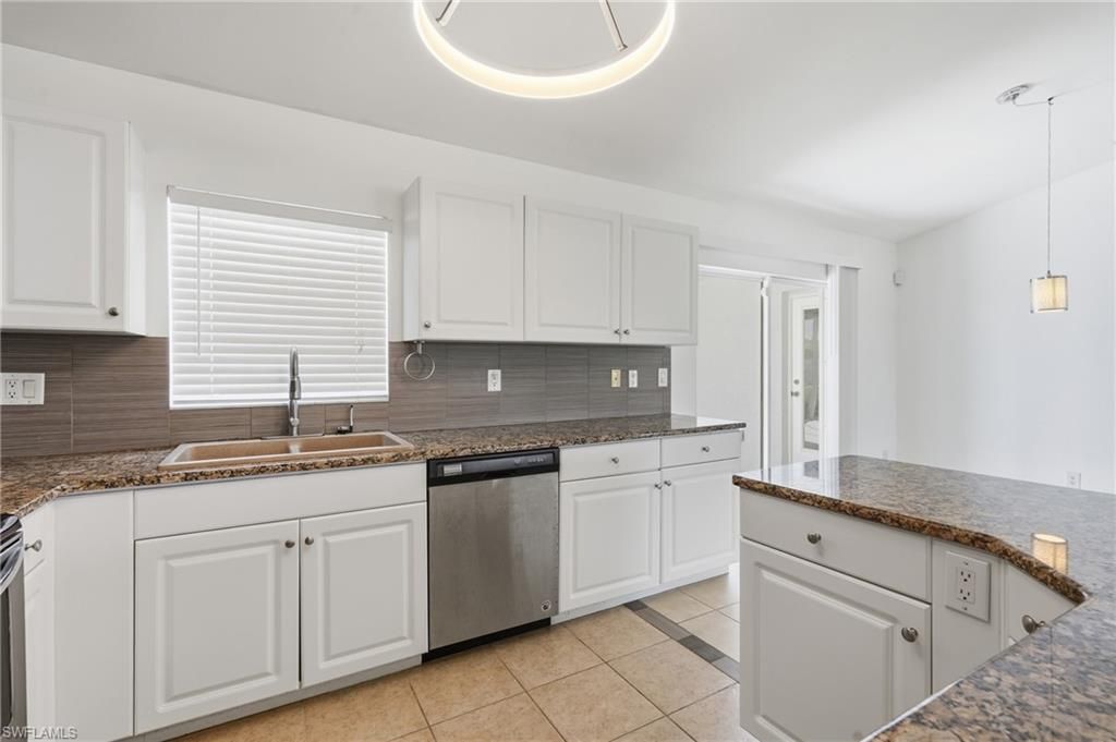 1718 NE 3rd Ave , Cape Coral, FL 33909 Photo