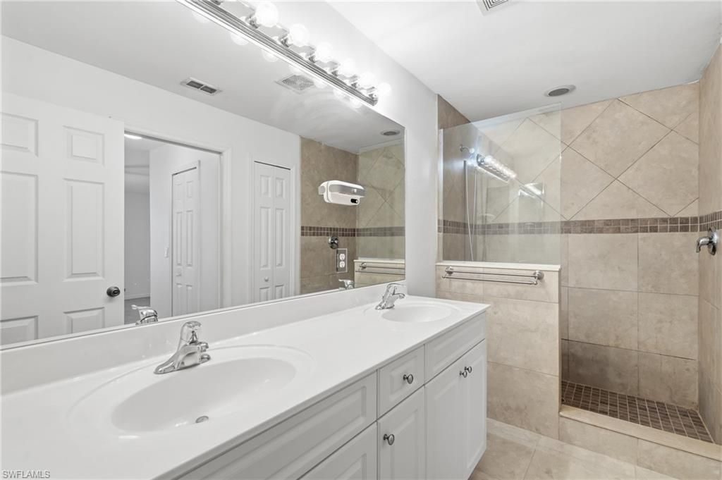 1718 NE 3rd Ave , Cape Coral, FL 33909 Photo