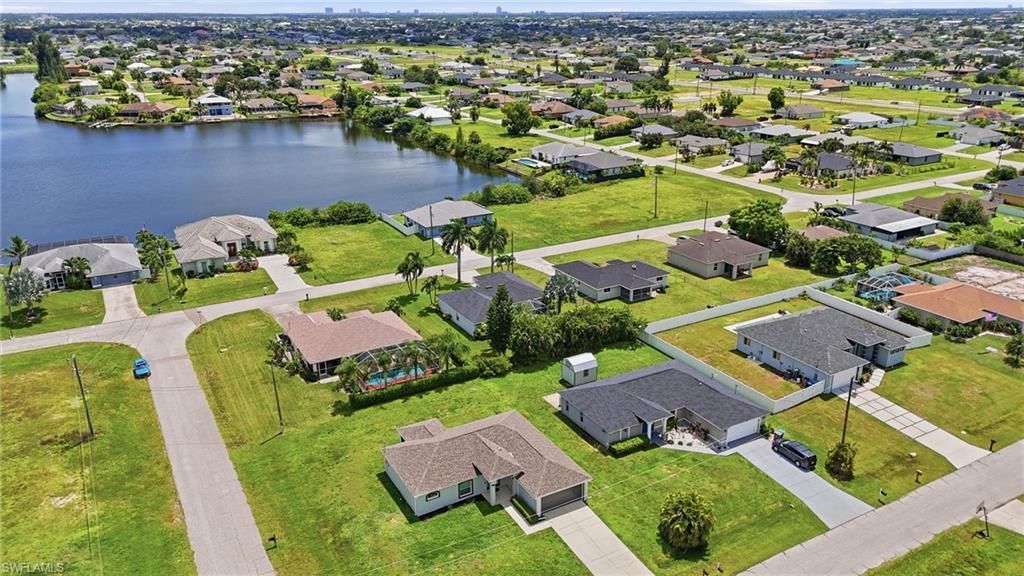 1718 NE 3rd Ave , Cape Coral, FL 33909 Photo