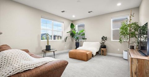 2833 Thistle Pine Court, Reno, NV 89521 Photo