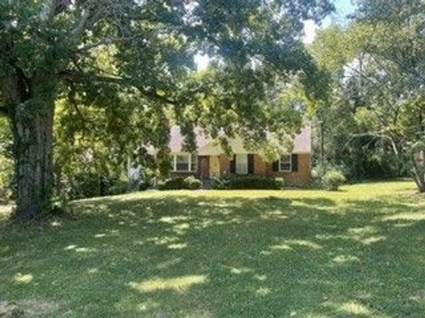 1121 Glendale Ln , Nashville, TN 37204
