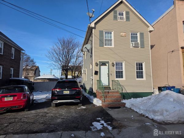 20 Lincoln Avenue , Carteret, NJ 07008