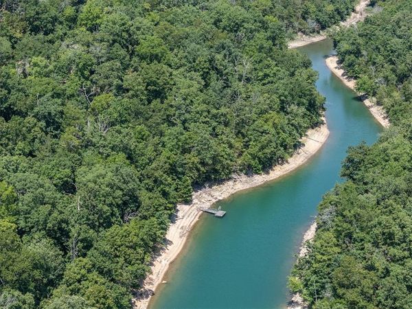 Parcel: 466-00001-000 TBD Valley View Road , Eureka Springs, AR 71631