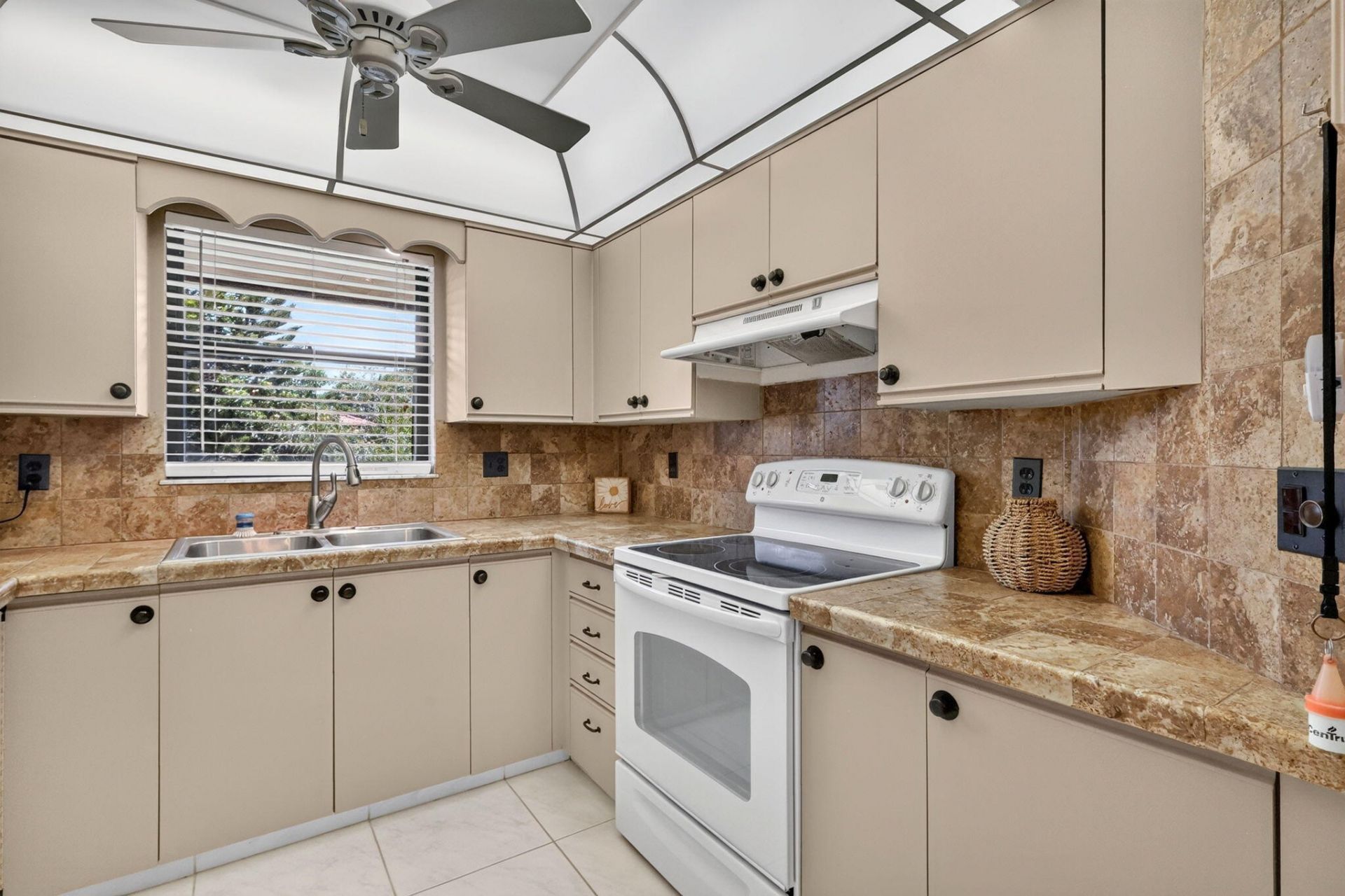 360 SW South River Drive, Unit 205, Stuart, FL 34997 Photo
