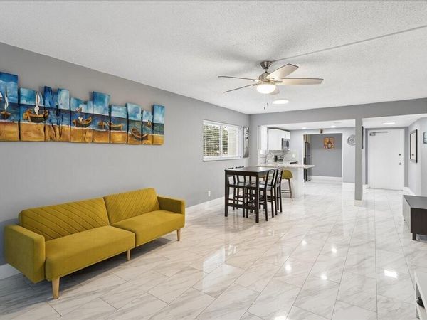 6600 ROYAL PALM Boulevard, Unit 215B, Margate, FL 33063