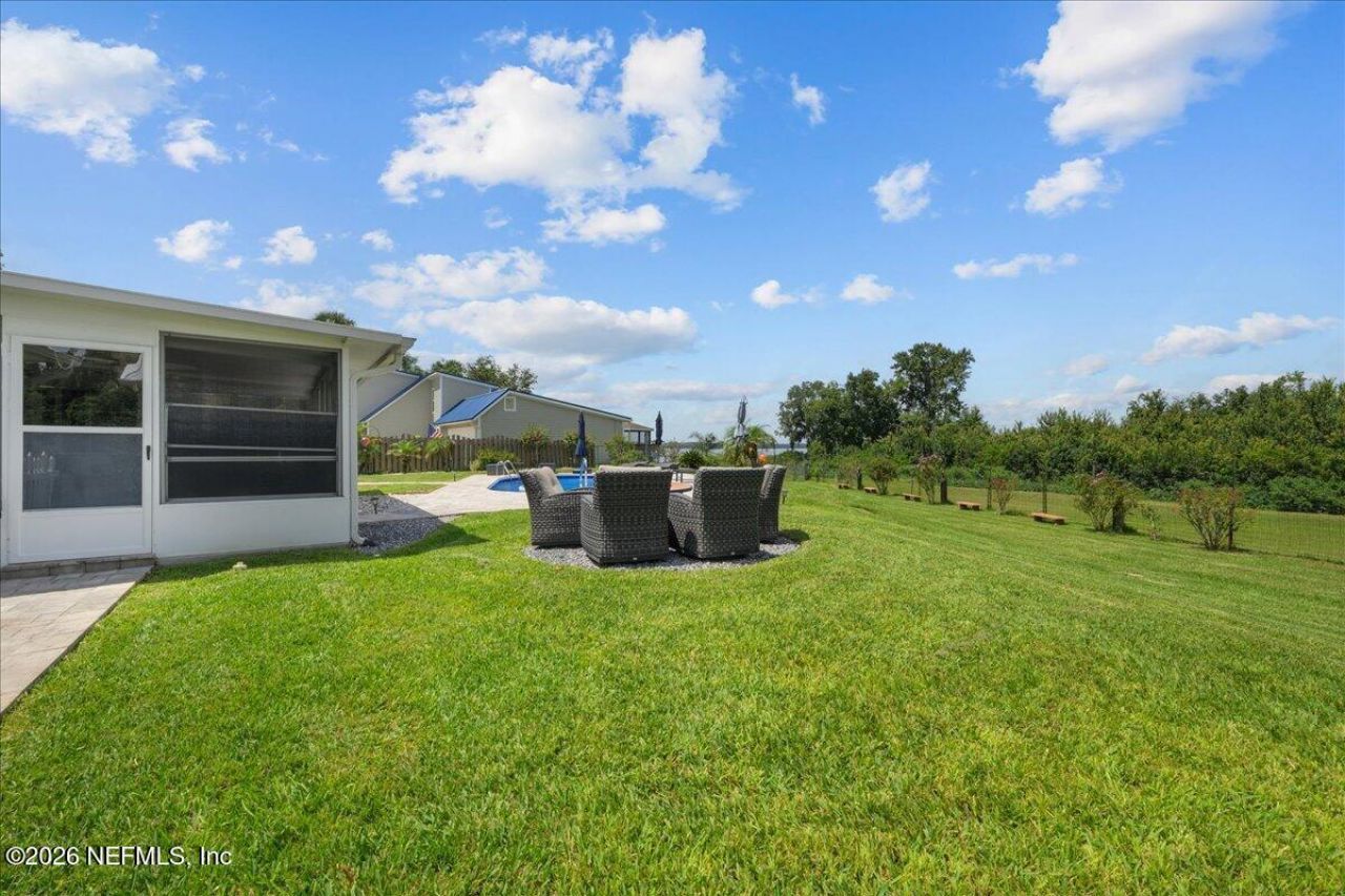 209 River Drive, East Palatka, FL 32131 Photo