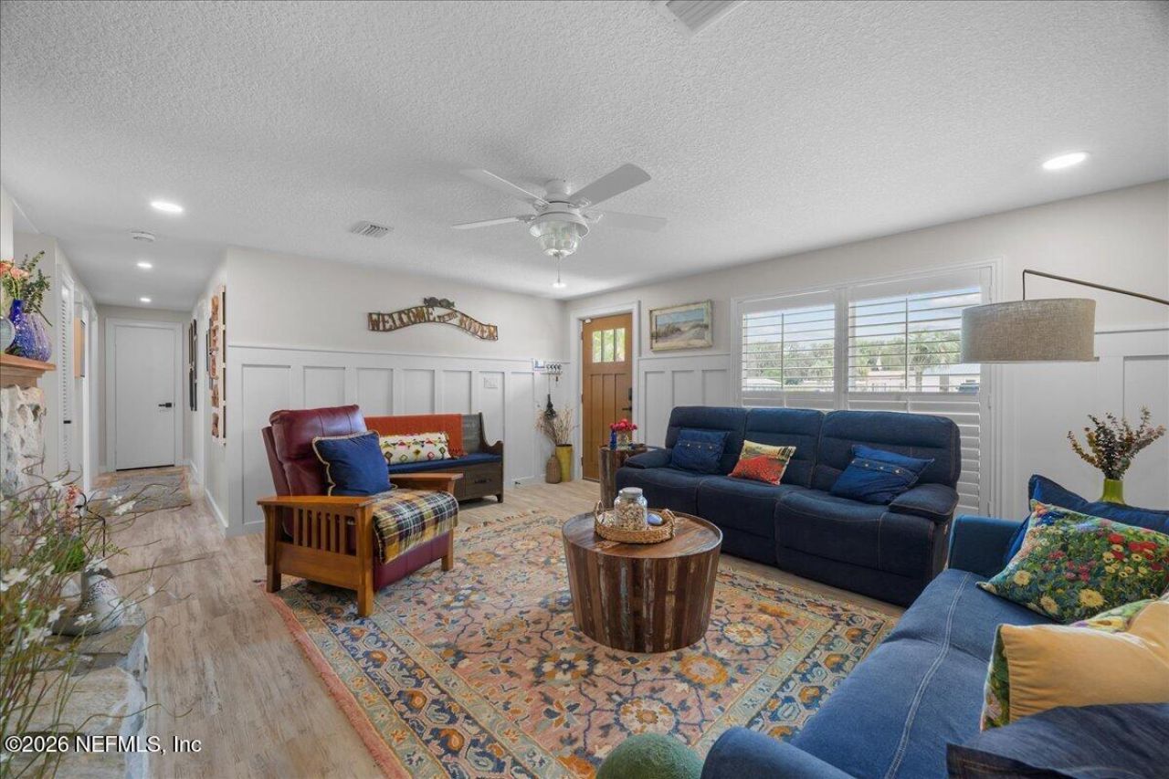 209 River Drive, East Palatka, FL 32131 Photo