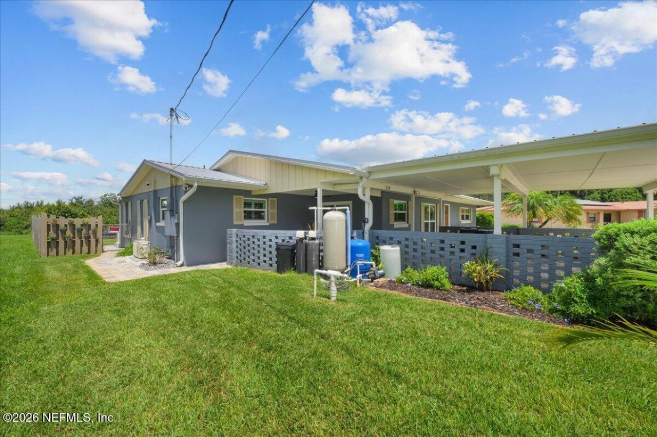 209 River Drive, East Palatka, FL 32131 Photo