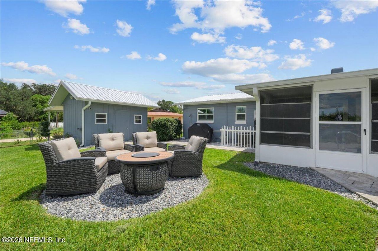 209 River Drive, East Palatka, FL 32131 Photo