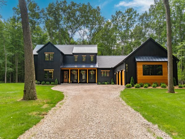 821 Hidden Creek Court, Dexter, MI 48130