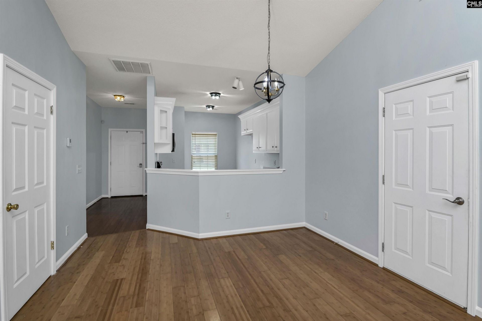 301 Lockleven Drive  Photo 7