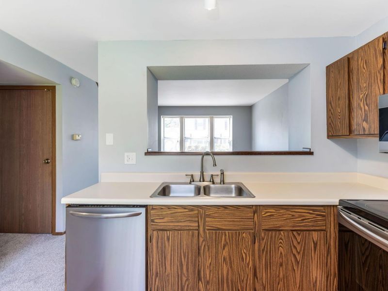 800 Ficus Drive, Unit 28E, Columbus, OH 43085 Photo 14