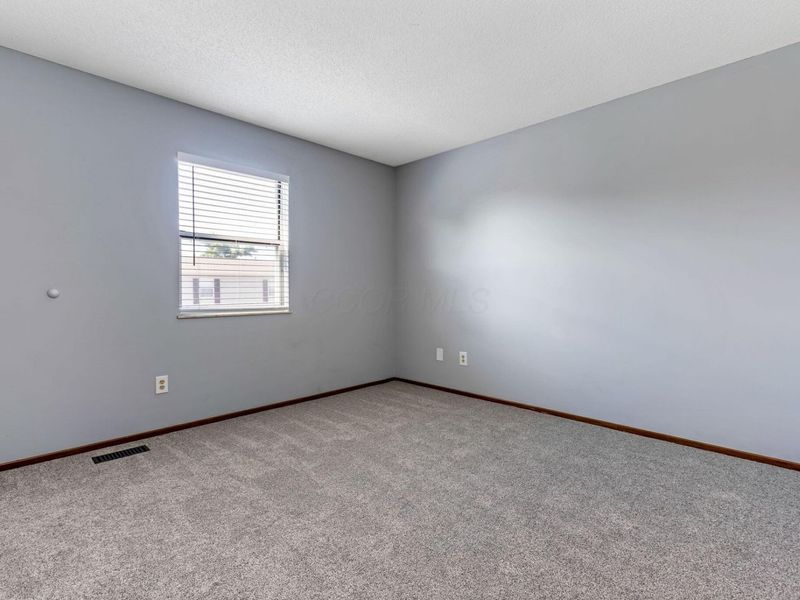 800 Ficus Drive, Unit 28E, Columbus, OH 43085 Photo 18