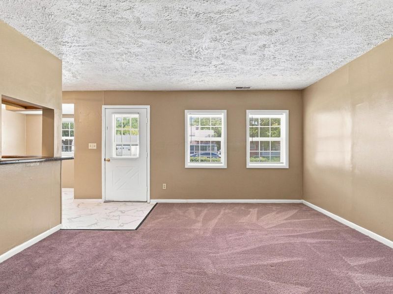2049 Jermain Drive, Columbus, OH 43219 Photo 8