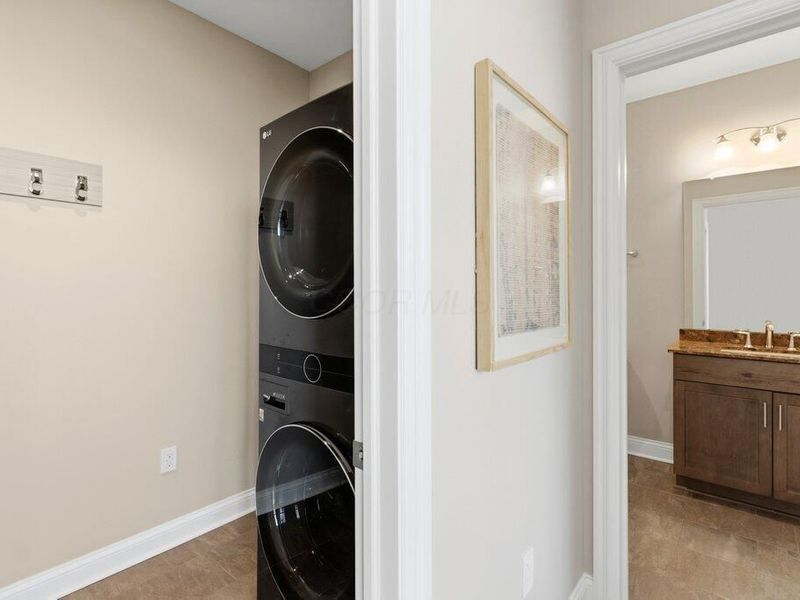 225 John H Mcconnell Boulevard, Unit 609, Columbus, OH 43215 Photo 25