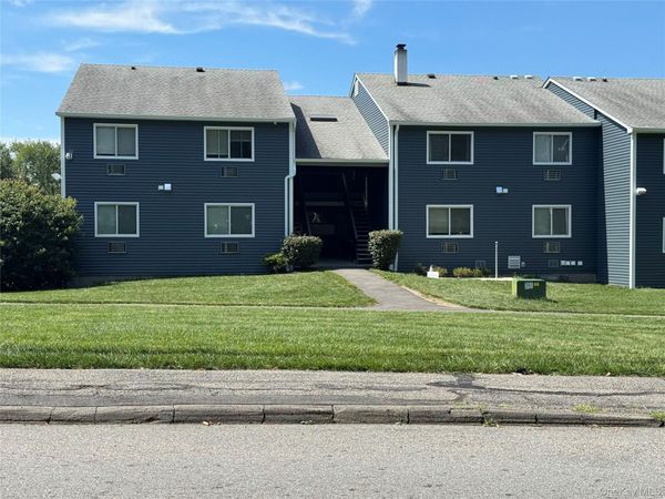 3575 Strang Boulevard, Unit B, Yorktown Heights, NY 10598